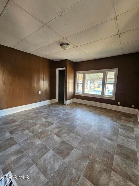 Tiny photo for 316 Columbus Street, Toledo, OH 43611 (MLS # 10006830)