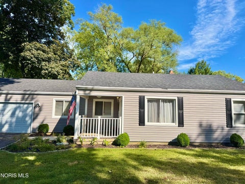 Photo of 4546 Vineyard Road, Toledo, OH 43623 (MLS # 10013346)