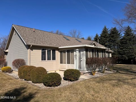 Tiny photo for 202 Sycamore Lane, Bryan, OH 43506 (MLS # 10004665)