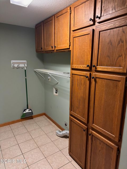 Tiny photo for 202 Sycamore Lane, Bryan, OH 43506 (MLS # 10004665)