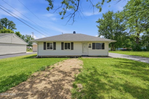 Tiny photo for 905 Harmon Street, Findlay, OH 45840 (MLS # 10009820)