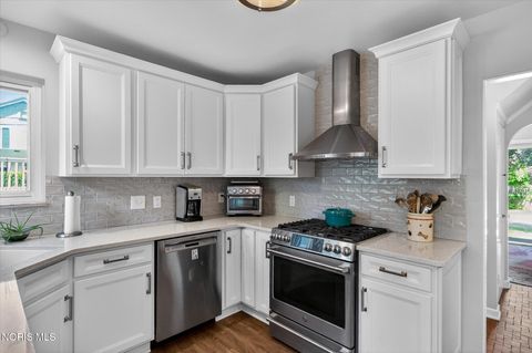 Tiny photo for 3405 Pelham Road, Ottawa Hills, OH 43606 (MLS # 10008010)