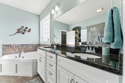 Tiny photo for 14551 Reitz Road, Perrysburg, OH 43551 (MLS # 10007186)