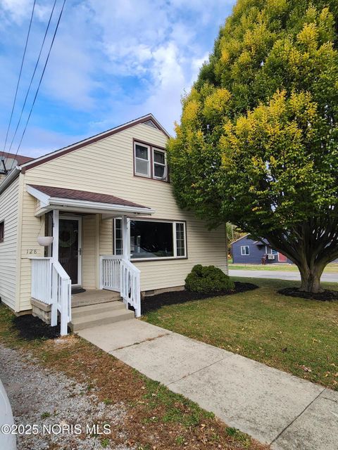 Photo of 128 W North Avenue, Ada, OH 45810 (MLS # 10001428)