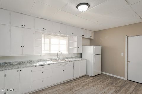 Tiny photo for 3223 Maple Street, Toledo, OH 43608 (MLS # 10006851)