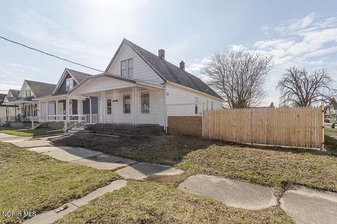 Tiny photo for 3223 Maple Street, Toledo, OH 43608 (MLS # 10006851)