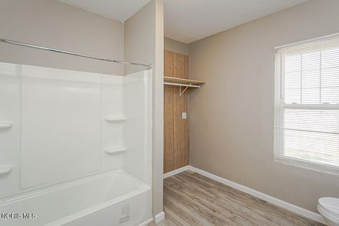 Tiny photo for 3223 Maple Street, Toledo, OH 43608 (MLS # 10006851)