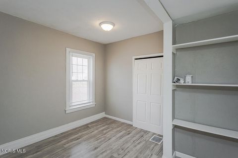 Tiny photo for 3223 Maple Street, Toledo, OH 43608 (MLS # 10006851)