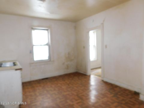 Tiny photo for 924 Blum Street, Toledo, OH 43607 (MLS # 10003506)