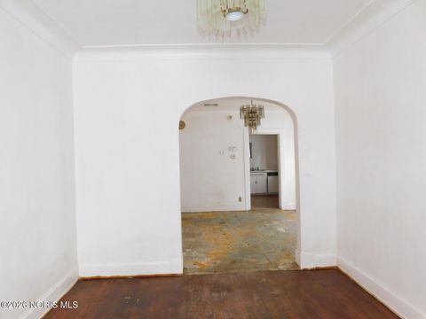 Tiny photo for 924 Blum Street, Toledo, OH 43607 (MLS # 10003506)