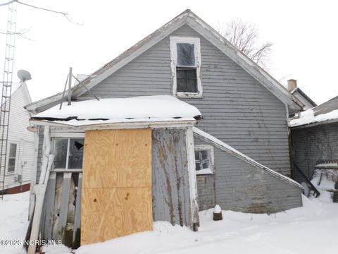 Tiny photo for 924 Blum Street, Toledo, OH 43607 (MLS # 10003506)