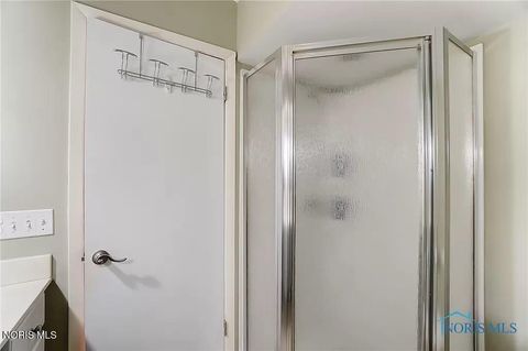 Tiny photo for 2148 Richards Road #Apt 6, Ottawa Hills, OH 43606 (MLS # 10007687)
