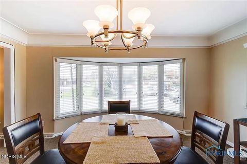 Tiny photo for 2148 Richards Road #Apt 6, Ottawa Hills, OH 43606 (MLS # 10007687)
