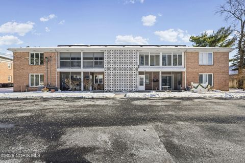 Tiny photo for 4025 Sherwood Forest Manor Road #Apt 4, Toledo, OH 43623 (MLS # 10001785)