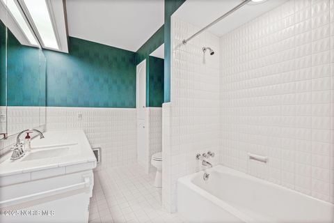 Tiny photo for 4025 Sherwood Forest Manor Road #Apt 4, Toledo, OH 43623 (MLS # 10001785)