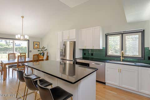 Tiny photo for 6720 Cloister Court, Toledo, OH 43617 (MLS # 10011251)