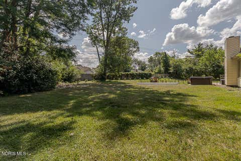Tiny photo for 6720 Cloister Court, Toledo, OH 43617 (MLS # 10011251)