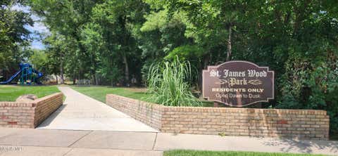 Tiny photo for 6720 Cloister Court, Toledo, OH 43617 (MLS # 10011251)
