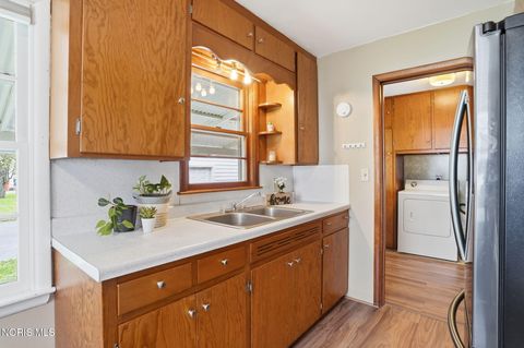 Tiny photo for 825 Morse Street, Findlay, OH 45840 (MLS # 10006451)