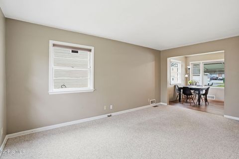 Tiny photo for 825 Morse Street, Findlay, OH 45840 (MLS # 10006451)