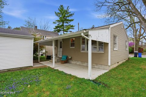 Tiny photo for 825 Morse Street, Findlay, OH 45840 (MLS # 10006451)