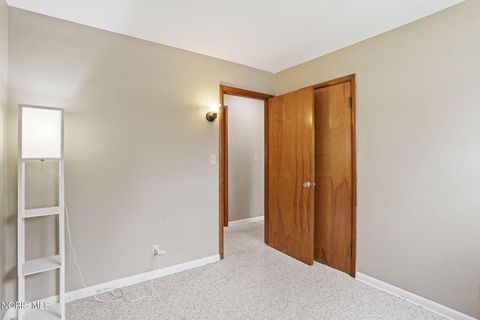 Tiny photo for 825 Morse Street, Findlay, OH 45840 (MLS # 10006451)