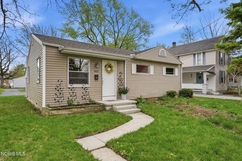 Tiny photo for 825 Morse Street, Findlay, OH 45840 (MLS # 10006451)