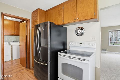 Tiny photo for 825 Morse Street, Findlay, OH 45840 (MLS # 10006451)