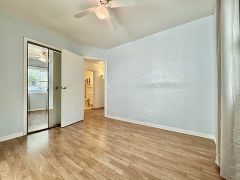 Tiny photo for 3834 Donegal Lane, Toledo, OH 43623 (MLS # 10000095)