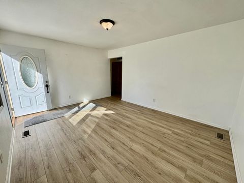 Tiny photo for 3834 Donegal Lane, Toledo, OH 43623 (MLS # 10000095)