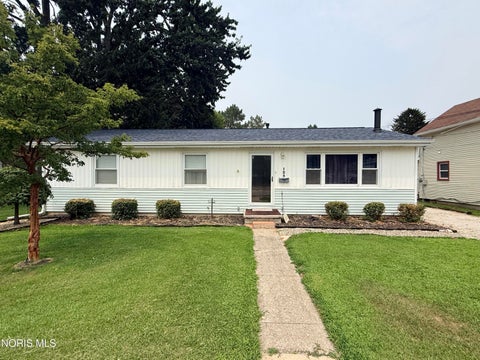 Homes For Sale - 125 Liberty Street<br/> Clyde, OH 43410