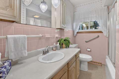 Tiny photo for 190 Evergreen Drive, Woodville, OH 43469 (MLS # 10011633)