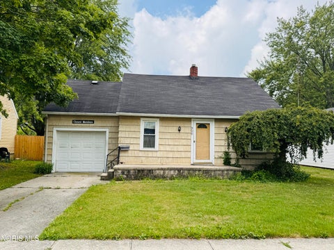 Homes For Sale - 906 S Cherry Street<br/> Bryan, OH 43506