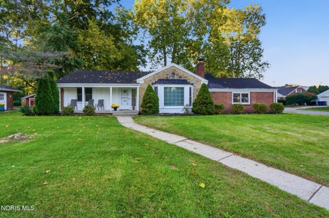 Homes For Sale - 3475 Kenwood Boulevard<br/> Toledo, OH 43606