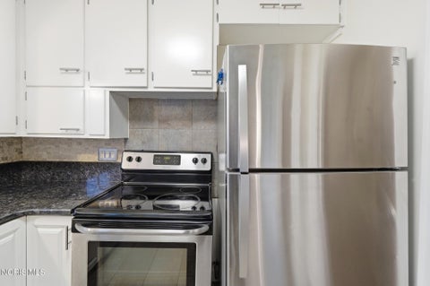 Tiny photo for 3475 Kenwood Boulevard, Toledo, OH 43606 (MLS # 10014297)