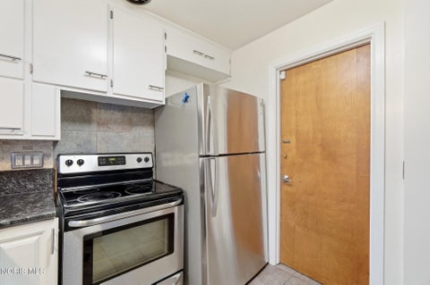 Tiny photo for 3475 Kenwood Boulevard, Toledo, OH 43606 (MLS # 10014297)