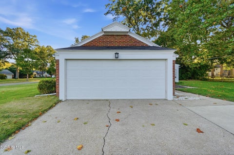 Tiny photo for 3475 Kenwood Boulevard, Toledo, OH 43606 (MLS # 10014297)
