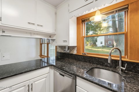 Tiny photo for 3475 Kenwood Boulevard, Toledo, OH 43606 (MLS # 10014297)