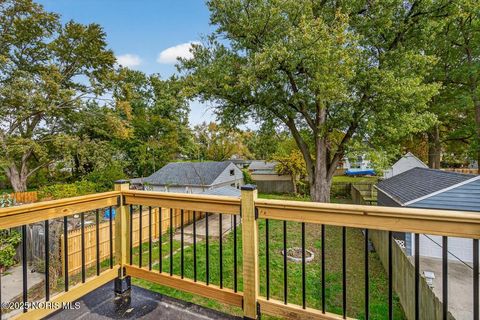 Tiny photo for 5848 Acoma Drive, Toledo, OH 43623 (MLS # 10000657)