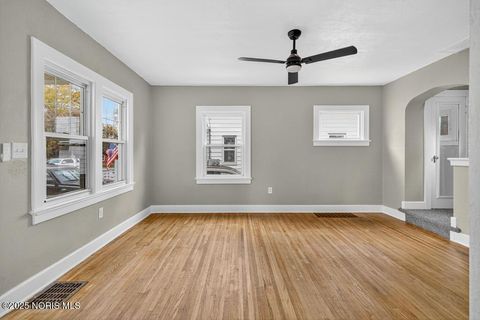 Tiny photo for 5848 Acoma Drive, Toledo, OH 43623 (MLS # 10000657)