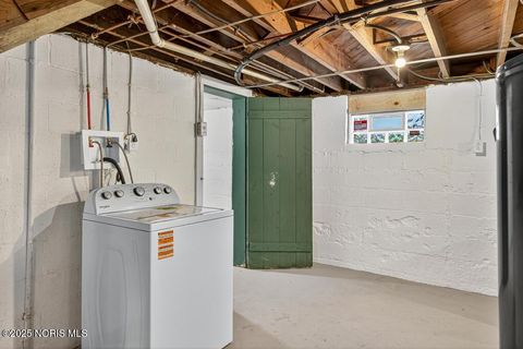 Tiny photo for 5848 Acoma Drive, Toledo, OH 43623 (MLS # 10000657)