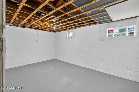 Tiny photo for 5848 Acoma Drive, Toledo, OH 43623 (MLS # 10000657)