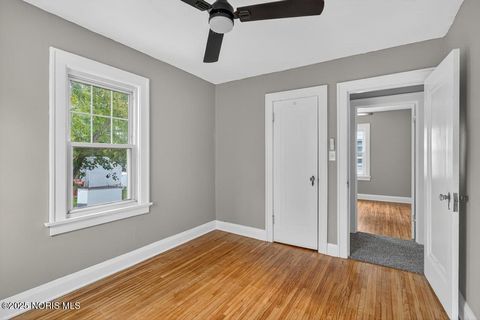 Tiny photo for 5848 Acoma Drive, Toledo, OH 43623 (MLS # 10000657)