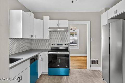 Tiny photo for 5848 Acoma Drive, Toledo, OH 43623 (MLS # 10000657)