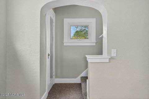 Tiny photo for 5848 Acoma Drive, Toledo, OH 43623 (MLS # 10000657)