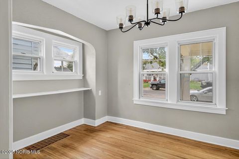 Tiny photo for 5848 Acoma Drive, Toledo, OH 43623 (MLS # 10000657)