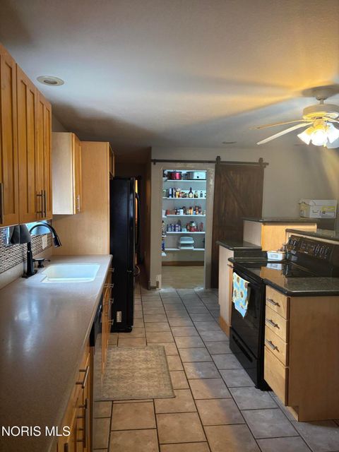 Tiny photo for 5113 Weckerly Road, Monclova, OH 43542 (MLS # 10006445)