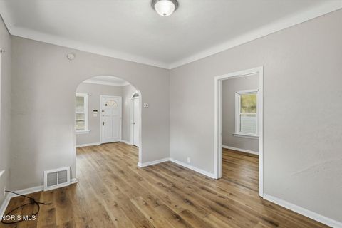 Tiny photo for 113 E Hudson Street, Toledo, OH 43608 (MLS # 10007396)