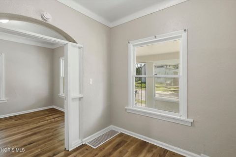 Tiny photo for 113 E Hudson Street, Toledo, OH 43608 (MLS # 10007396)