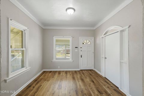 Tiny photo for 113 E Hudson Street, Toledo, OH 43608 (MLS # 10007396)